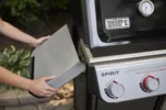 Weber Spirit E-325 Gas Grill - Image 8