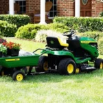 John Deere S100 42-Inch 17.5 HP Gas Riding Lawn Tractor Hydrostatic Transmission - Image 5